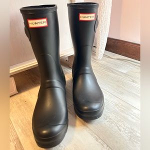 Size 9 Hunter Boots